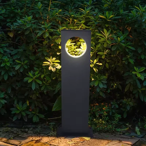 lampa-ogrodowa-led-lunaro-wsrod-krzewow