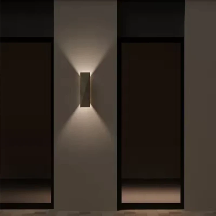 designerska-lampa-elewacyjna-eldrathis-wzor-swiatla-noc