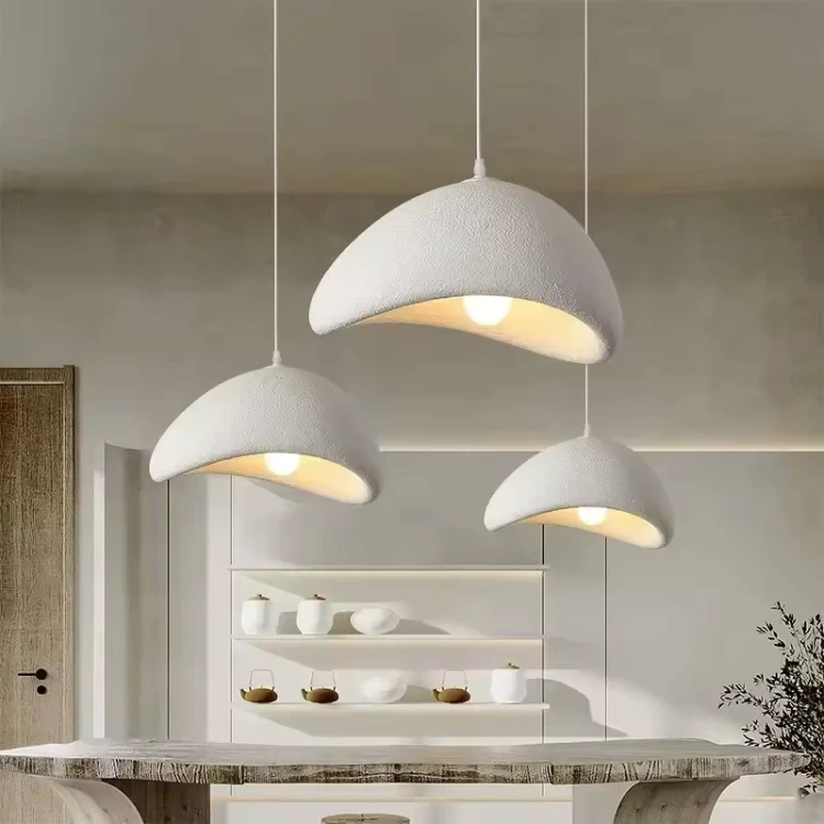 rokka-lampa-wiszaca-kuchnia-biale-wnetrze
