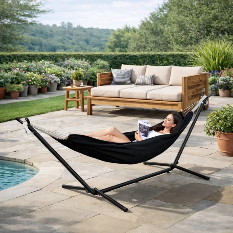 travello ciemny new.webp