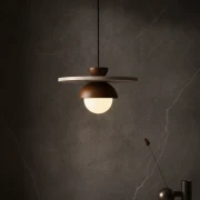 lampa-wiszaca-elarun-szara-sciana