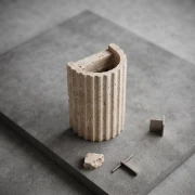 kinkiet-travertynu-travessa-detale-materiau