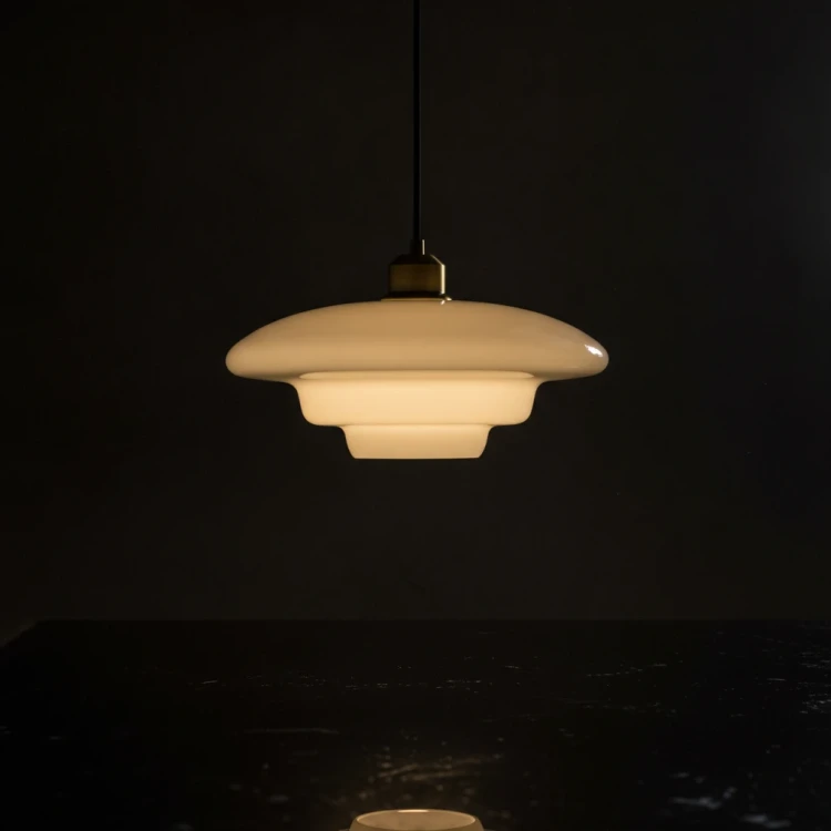 soryu-lampa-wiszaca-led-ciemne-tlo