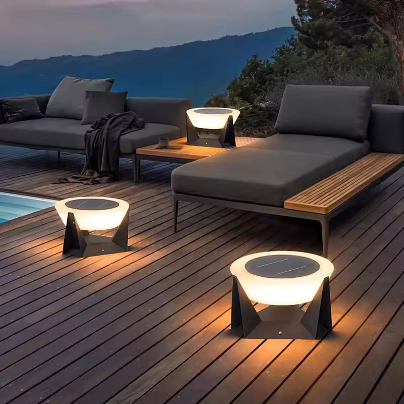 Lampa solarna Led z pilotem Lumora